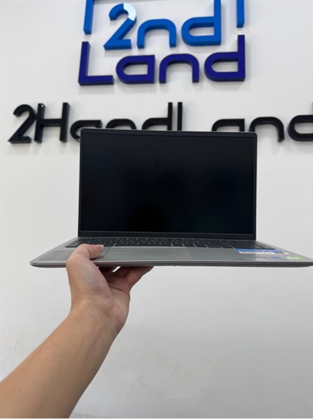 Laptop Dell Inspiron 15 3511 - i5 1135G7 - Ram 8/512GB SSD - Pin 62% - Màu bạc - Ngoại hình 97% - Kèm sạc