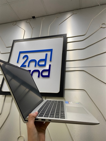 Laptop Dell Inspiron 15 3511 - i5-1135G7 - Ram 8/512GB SSD - Pin 69% - Màu đen - Ngoại hình: 97% - Màn ám vàng xanh, màn in phím - Kèm sạc 2