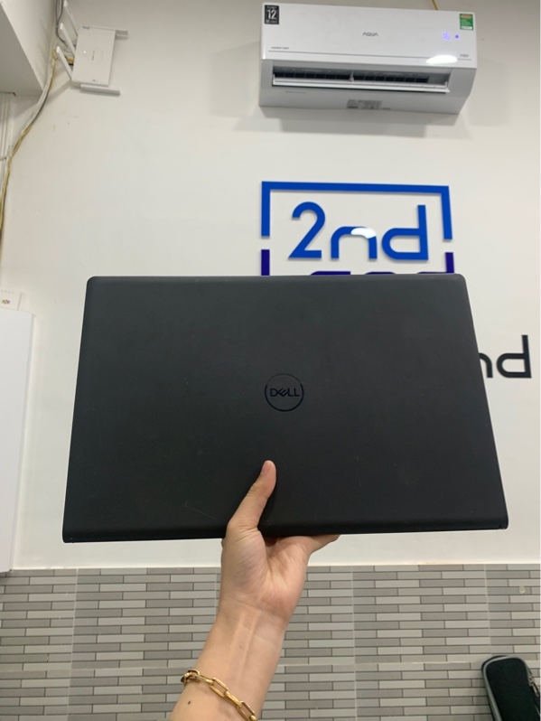 Laptop Dell Inspiron 15 3515 - Ryzen 5 3450 - Ram 8gb/ssd 256gb - Màu đen - Pin 51% - Ngoại hình: 96% - Kèm sạc