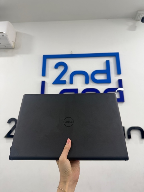 Laptop Dell Inspiron 15 3530 - i5-1334U - 16/512Gb ssd - Màn cảm ứng - Màu đen - Pin 90% - Ngoại hình 98% - Màn phản quang 2 vệt mờ , ổ sức khoẻ 100% - Kèm sạc