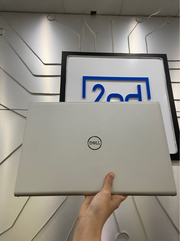 Laptop Dell Inspiron 15 3530 - I7-1355U - Ram 16/512GB SSD - Pin 100% - Màu xám - Ngoại hình: 97% - Xước sườn - Kèm sạc