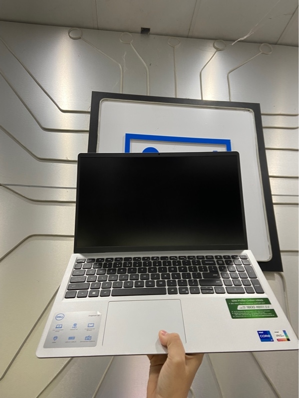 Laptop Dell Inspiron 15 3530 - I7-1355U - Ram 16/512GB SSD - Pin 100% - Màu xám - Ngoại hình: 97% - Xước sườn - Kèm sạc