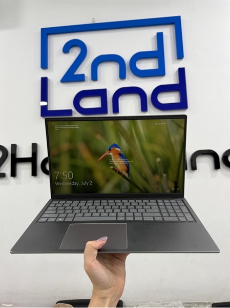 Laptop Dell Inspiron 15 5510 - i5 11320H - 8/256GB SSD - Màu xám - Pin 65% - Ngoại hình 96% - mất đế cao su , màn ám vàng , trầy đáy - Kèm sạc 2