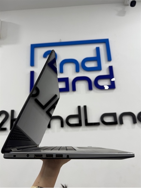 Laptop Dell Inspiron 15 7568 - i7 6500 - 8/256GB - Màu đen - Pin thay 100% - Ngoại hình 97% - Mặt A trầy , mất 1 ốc đế , màn cảm ứng viền cao su tróc nhiều , màn ám vàng , màn tối nhẹ - Kèm sạc