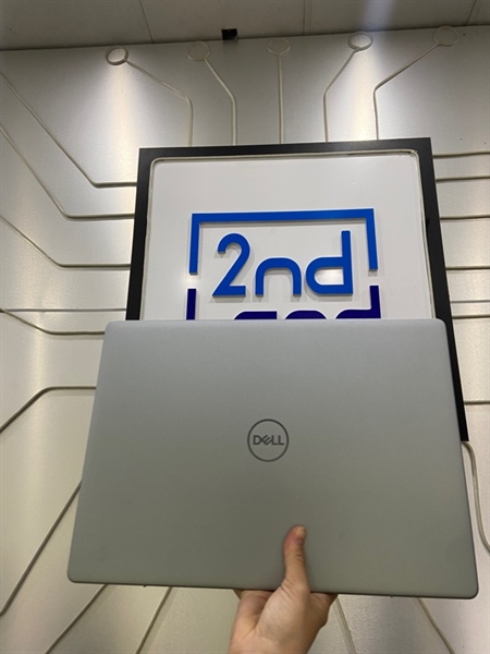 Laptop Dell Inspiron 16 Plus 7640 - ULtra 9185H - Arc Graphics 8GB - Ram 32/1TB SSD - Pin 100% - Chu kì sạc 4 lần - Màn cảm ứng - Màu xanh - Ngoại hình: 98% - Màn ám viền vàng nhẹ - Kèm sạc