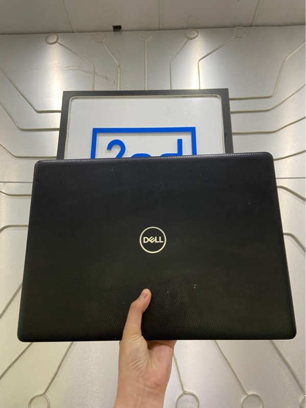 Laptop Dell Inspiron 3493 - i3 1005G1 - 4/256GB SSD - Sức khỏe 63 - Pin 34% - Màu đen - Ngoại hình: 97% - Màn ám viền nhẹ, vài đốm phản quang nhỏ, không nhận 2 cổng usb - Kèm sạc