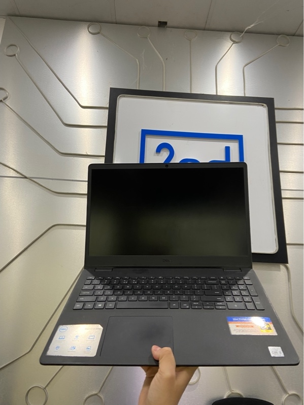 Laptop Dell Inspiron 3501 - I3-1005G1 - Ram 8/256GB SSD - Pin 73% - Sức khoẻ ổ 86% - Màu đen - Ngoại hình: 97% - màn ám nhẹ, in phím, touchpad hơi lún - Kèm sạc