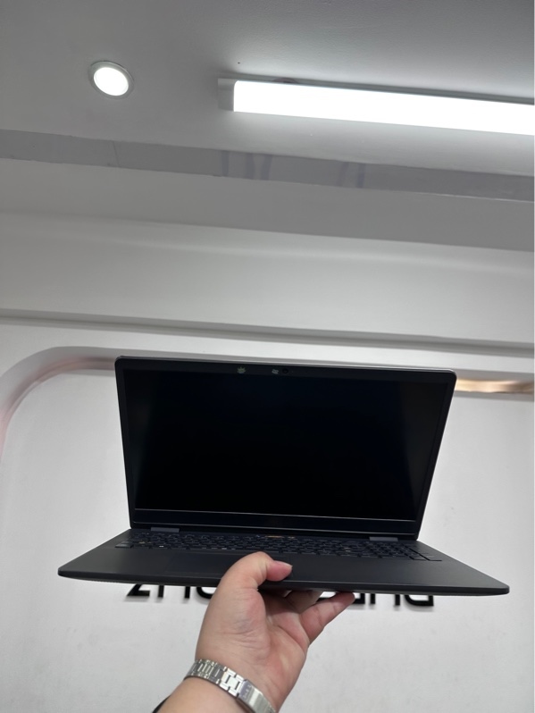 Laptop Dell Inspiron 3501 - i5 1135G7 - 8/512gb ssd - Màu đen - Pin thay 100% - Ngoại hình 98% - màn ám hồng - Kèm sạc