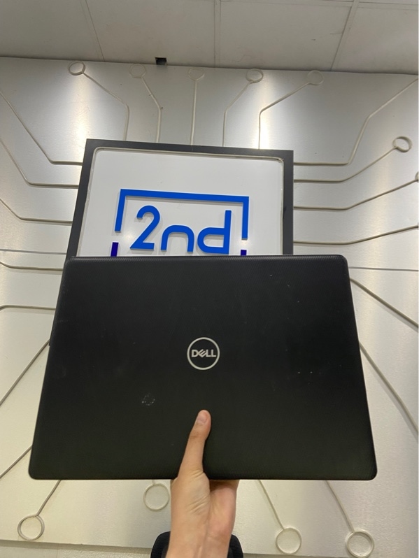 Laptop Dell Inspiron 3583 - i3-8145U - Ram 4/128GB SSD - 256GB SSD - Pin 70% - Màu đen - Ngoại hình: 97% - Màn phản quang - Kèm sạc