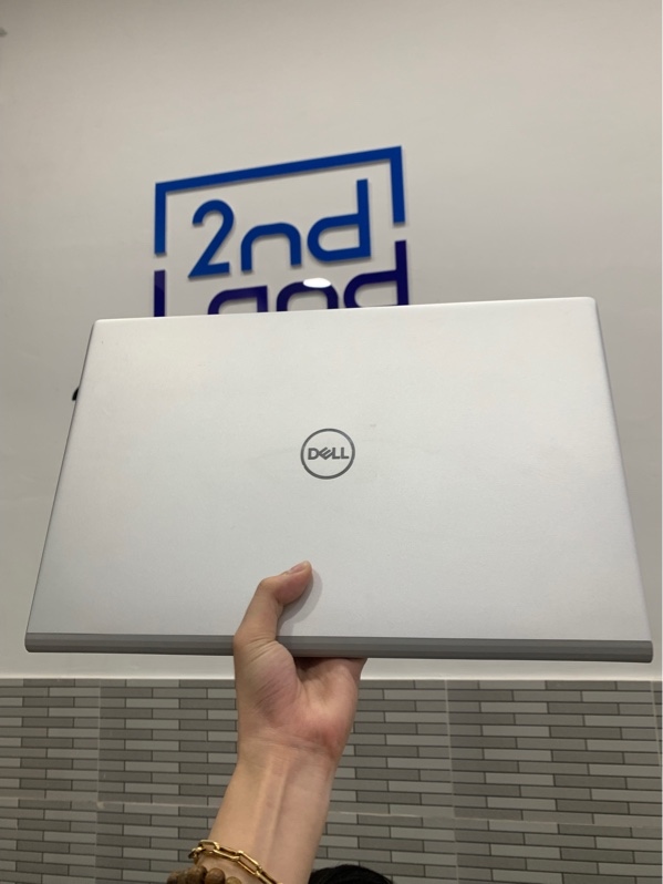 Laptop Dell Inspiron 5502 - i5-1135G7 - 8GB/512GB SSD - màn ám viền - Màu bạc - Pin 100% đã thay - Ngoại hình: 97% - Kèm sạc