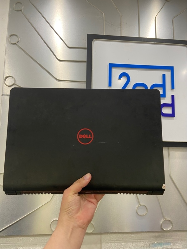 Laptop Dell Inspiron 5577 - I7-7700HQ - GTX 1050 ram 16/500gb HDD + 128gb SSD - ổ 128 sức khoẻ 83 - Đã tháo pin - Màu đen - Ngoại hình: 97% - Màn ám hồng, xước mặt A,C,D, viền màn hở, mất mic - Kèm sạc