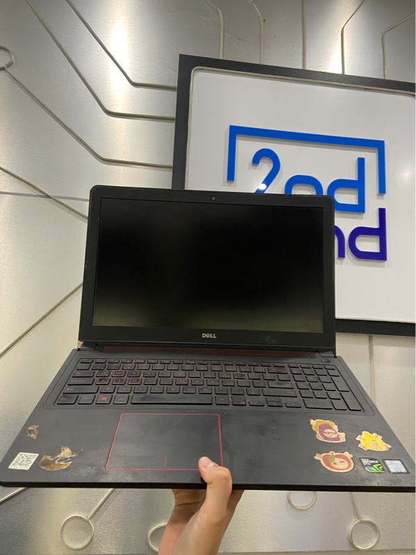 Laptop Dell Inspiron 5577 - I7-7700HQ - GTX 1050 ram 16/500gb HDD + 128gb SSD - ổ 128 sức khoẻ 83 - Đã tháo pin - Màu đen - Ngoại hình: 97% - Màn ám hồng, xước mặt A,C,D, viền màn hở, mất mic - Kèm sạc
