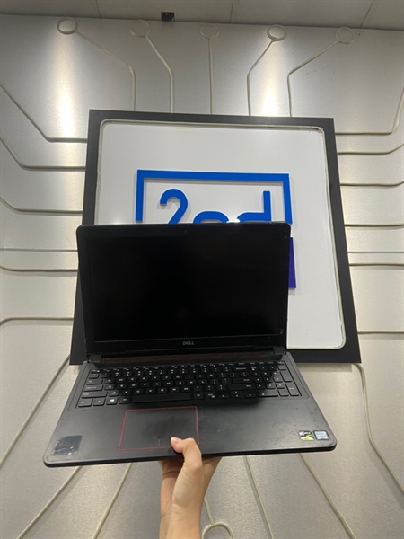 Laptop Dell Inspiron 7559 - i5-6300HQ GTX 960M - Ram 8/128GB SSD - 500GB HDD - Pin 100% - Màu đen - Ngoại hình: 96% - Màn hở sáng, nhiều đốm phản quang, bụi trong, in phím, bể vỏ bản lề , hở khung mặt C, loa rè - Kèm sạc 1