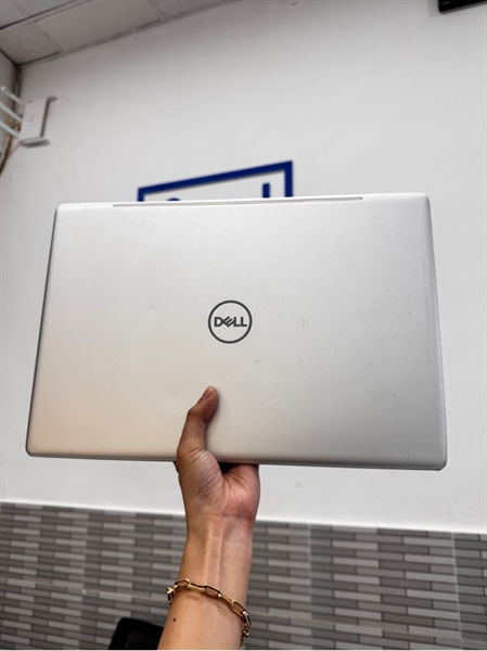 Laptop Dell Inspiron 7570 - i5-8250U - Geforce MX130 - Ram 20GB , 128gb ssd , 1tb hdd - Màu xám - Không pin - Ngoại hình: 96% - Body, kèm sạc