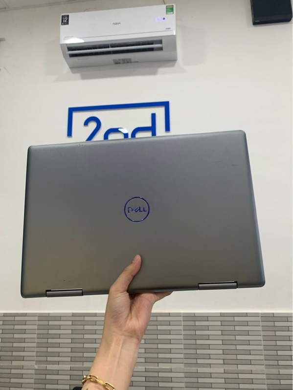 Laptop Dell Inspiron 7573 - i7-8550U - Ram 16GB/512GB SSD - Geforce 940MX - Màu bạc - Pin 100 đã thay - Ngoại hình: 97% - Kèm sạc