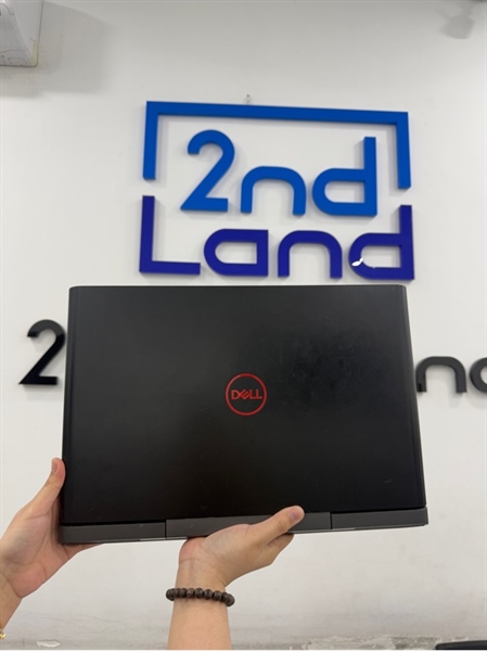 Laptop Dell Inspiron 7577 - i5 7300HQ/GTX 1050 - 8/128GB SSD - 1TB HDD - Màu đen - Pin 100% - Ngoại hình 97% - Màn ám vàng , tối viền nhẹ , viền xước nhiều , đế cao su nứt - Kèm sạc 130W