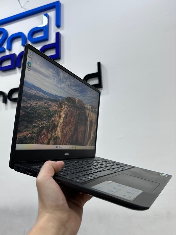Laptop Dell Inspiron 7590 - i7 9750H/GTX 1050 - Ram 16/256GB SSD (95%), 1TB SSD (100%) - Pin 100% thay new - Màu đen - Ngoại hình 97% - Kèm sạc
