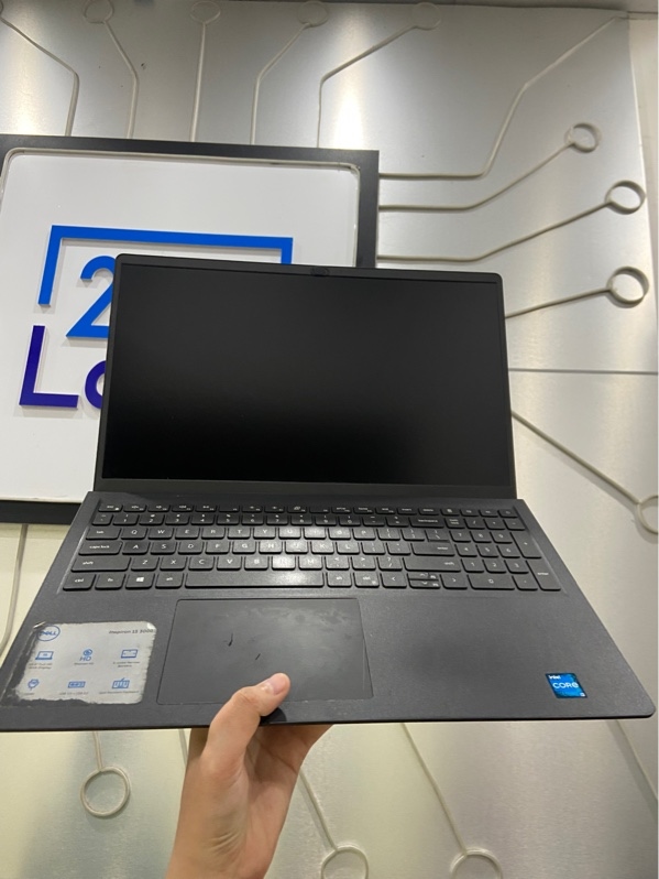 Laptop Dell Insprion 15 3511 - i3-115G4 - Ram 8/128GB - Pin 100% thay new - Màu đen - Ngoại hình: 97% - Màn phản quang, bản lề yếu - Kèm sạc