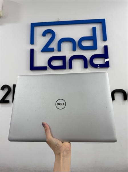 Laptop Dell Insprion 5570 - i5 8250U - 8/256GB SSD - Phím Pháp - Màu bạc - Pin hư - Ngoại hình 97% - Màn ám vàng , màn tối , nứt góc phải , bể bản lề trái lộ dây điện , touchpad tróc , mặt dưới trầy , cấn góc - Kèm sạc