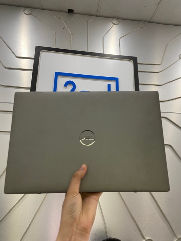 Laptop Dell Latitude 3320 - I5-1135G7 - Ram 8/256Gb SSD - Sức Khoẻ Ổ 79 - Pin 77% - Màu xám - Ngoại hình: 97% - Màn ám hồng + phản quang nhiều chấm + in phím , xước sườn - Kèm sạc