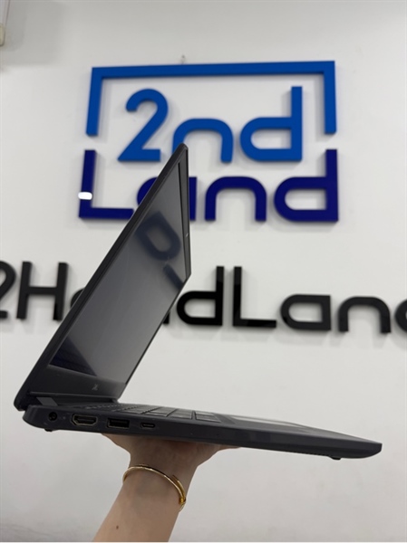 Laptop Dell Latitude 3410 - i5 10210U - 8/256GB SSD - Màu đen - Pin 64% - Ngoại hình 97% - Màn phản quang , vàng viền nhẹ , trầy , viền nứt vỏ - Kèm sạc 1