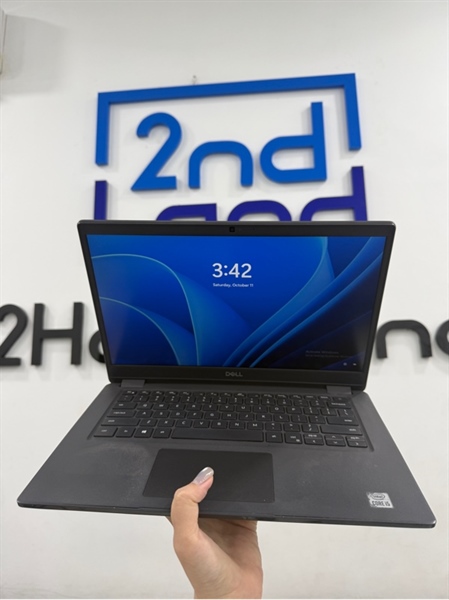 Laptop Dell Latitude 3410 - i5 10210U - 8/256GB SSD - Màu đen - Pin 64% - Ngoại hình 97% - Màn phản quang , vàng viền nhẹ , trầy , viền nứt vỏ - Kèm sạc 2