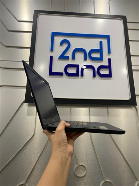 Laptop Dell Latitude 3420 - i5-1135G7 - Ram 8/500GB SSD - Xe Graphics - Màu Đen - Pin 52% - Ngoại hình: 97% - Tróc phím S, D, C, Màn ám vàng, chấm phản quang - Body - Kèm sạc 2