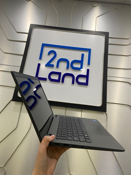 Laptop Dell Latitude 3440 - I5-1235U - Ram 16/512GB SSD - Pin 84% - Màu đen - Ngoại hình: 98% - Bụi trong - Kèm sạc 2