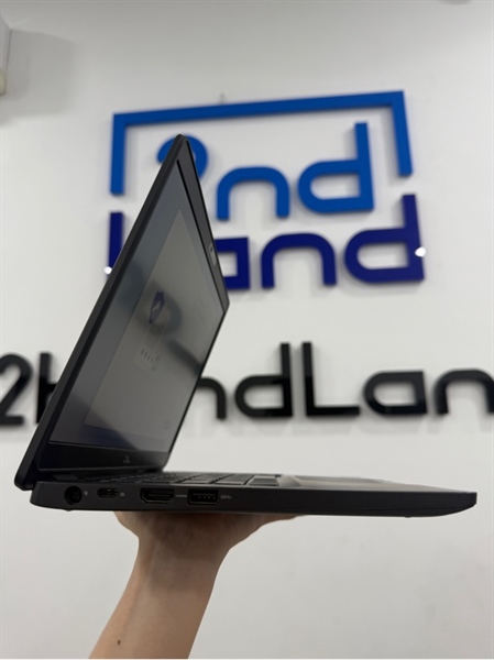 Laptop Dell Latitude 5300 - i5 8365U - 8/256GB SSD - Phím Nhật - Màu đen - Pin 58% - Ngoại hình 98% - Màn hồng nhẹ , 1 đốm phản quang - Kèm sạc 1