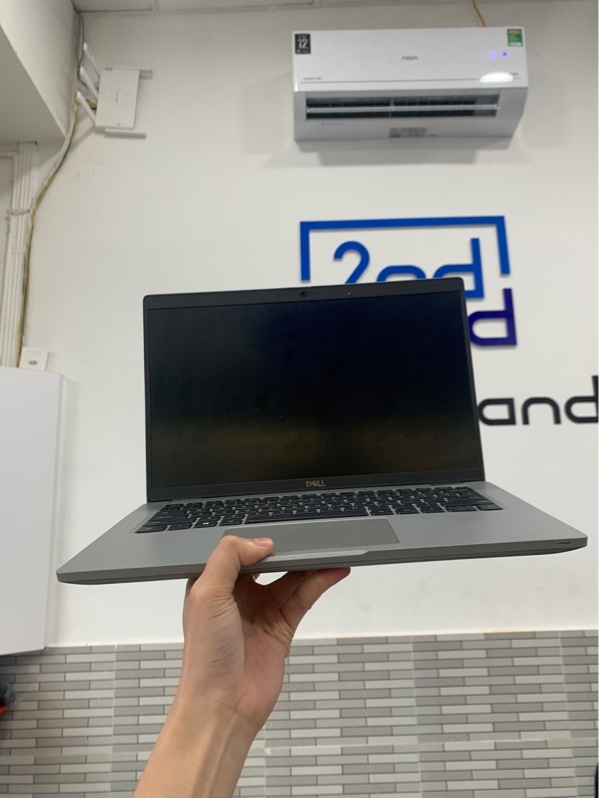Laptop Dell latitude 5420 - i7-1185G7 - Ram 16/256 ssd - Màu xám - Pin 60% - Ngoại hình: 97% - Màu ám vàng - Kèm sạc