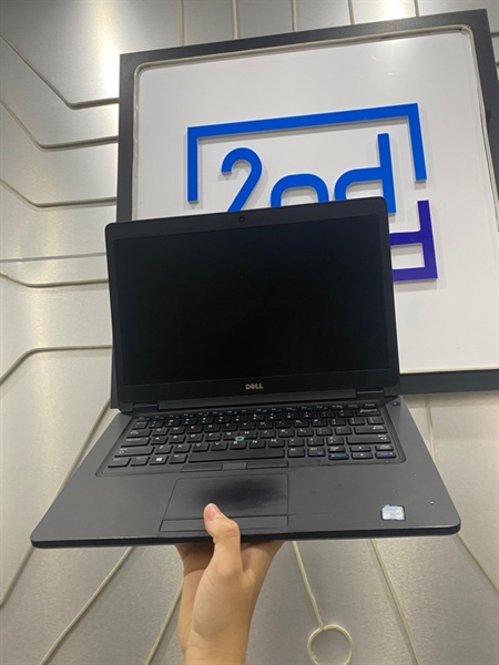 Laptop Dell Latitude 5480 - i5-6300U - Ram 8/256GB M2SSD - Card HD Graphics 520 - Pin 58% - Màu đen - Ngoại hình: 99% - lỗi 1 chân ram - Body - Kèm sạc 1