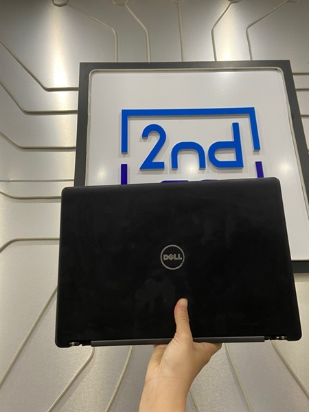 Laptop Dell Latitude 5480 - i5-6300U - Ram 8/256GB SSD - Pin 94% - Màu đen - Ngoại hình: 97% - Bể vỏ bản lề, bàn phím bấm không nhạy, màn bụi trong, loa phải rè - Kèm sạc - không bảo hành