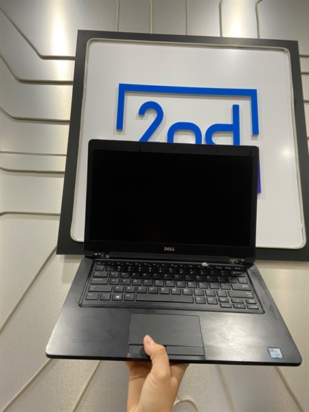 Laptop Dell Latitude 5480 - i5-6300U - Ram 8/256GB SSD - Pin 94% - Màu đen - Ngoại hình: 97% - Bể vỏ bản lề, bàn phím bấm không nhạy, màn bụi trong, loa phải rè - Kèm sạc - không bảo hành 1