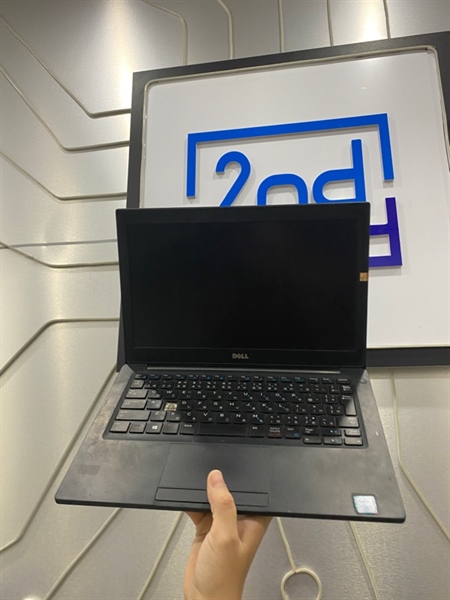 Laptop Dell Latitude 7280 - i5-6300U - Ram 8/256GB SSD - Màu đen - Ngoại hình: 96% - Mặt A xước nặng, mất 1 phím S, màn ám hồng nặng, bầm giữa màn, tối viền, màn lâu lâu giựt lag - Body - Kèm sạc 1