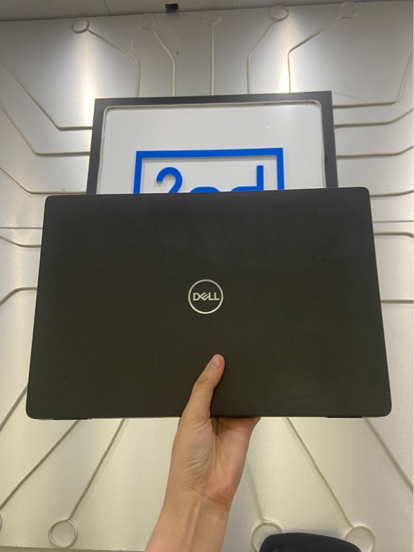 Laptop Dell Latitude 7310 - i5-10310U - Ram 16/256GB SSD - Pin 52% - Màu đen carbon - Ngoại hình: 98% - Kèm sạc