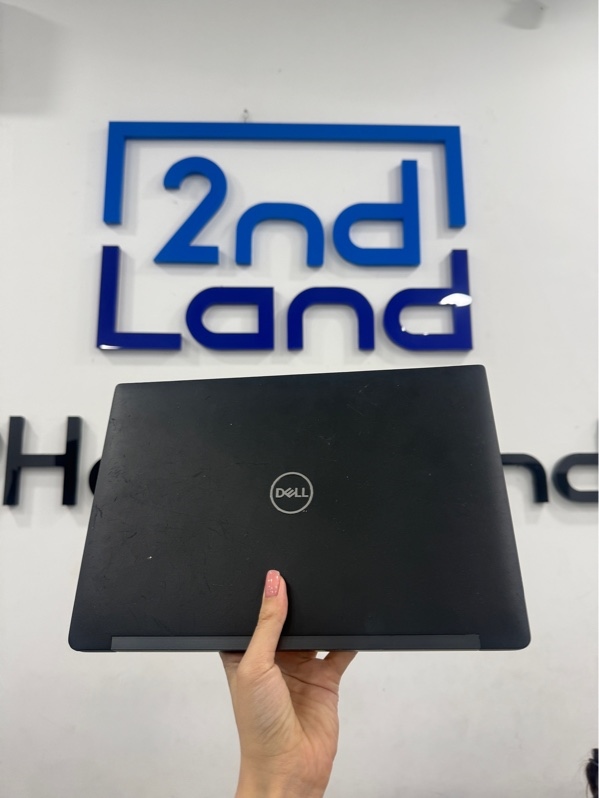 Laptop Dell Latitude 7390 - i7-8650U - 8/SSD 256GB - Màu đen - Pin 91% - Ngoại hình 97% - Màn hồng , trầy- Kèm sạc