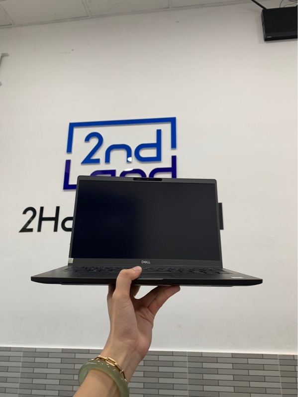 Laptop Dell Latitude 7400 - i7-7665U - 8GB/256GB SSD - Màu đen - Pin 87% - Ngoại hình: 98% - Màn ám xanh nhẹ - Kèm sạc
