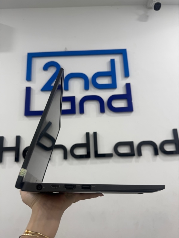 Laptop Dell Latitude 7400 - i7-8665U - 8/256SSD - Màu đen - Pin 80% - Ngoại hình 97% - Màn ám xanh rõ , tối màn , tối góc , tróc sơn viền - Kèm sạc
