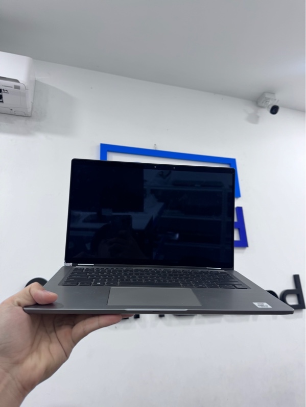 Laptop Dell Latitude 7410 2in1 - i7-10610U - 16/512gb ssd - Màu bạc - Pin 100% - Ngoại hình 98% - hở sáng, tối viền, ổ sức khoẻ 96%, mất vân tay - Kèm sạc