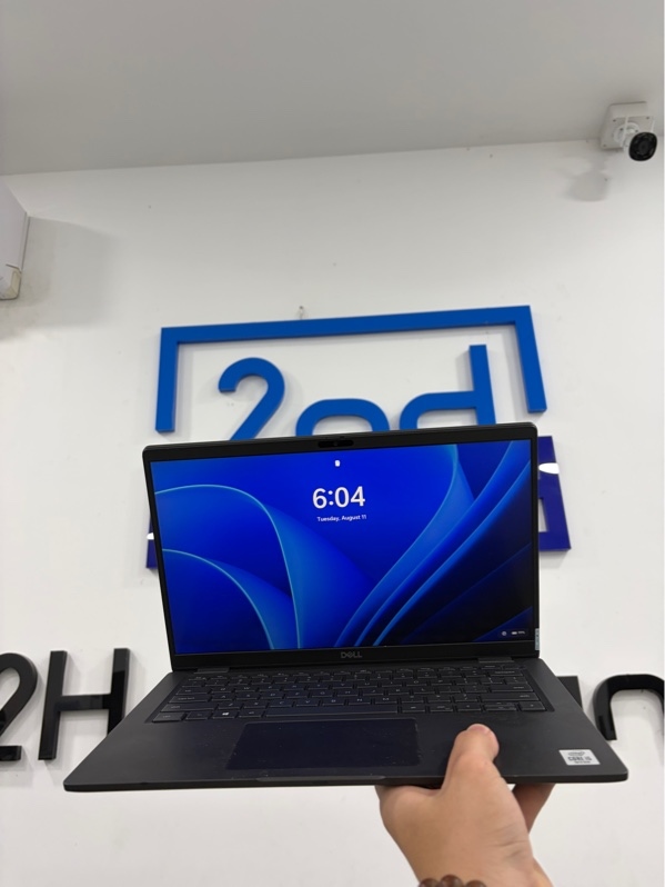 Laptop Dell Latitude 7410 - i5-10310U - 16/256Gb ssd - Màu đen - Pin 66% - Ngoại hình 97% - Phai màu sơn, ổ sức khoẻ 78%, màn vàng nhẹ, tróc đế cao su chống trượt - Kèm sạc
