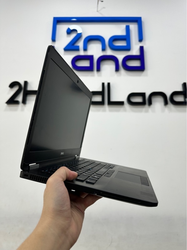 Laptop Dell latitude 7470 - i7 6600U - Ram 8/256 SSD (99%) - Pin 100% thay new - Màu đen - Ngoại hình 96% - Màn ám bể mép nhựa (có vết chích keo) - Kèm sạc