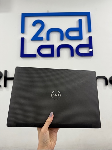 Laptop Dell Latitude 7490 - i7 8650U - Ram 8GB/256GB SSD - Màu đen - Pin 85% - Ngoại hình 98% - Màn hồng nhẹ , xước xung quanh , bung cao su màn - Kèm sạc