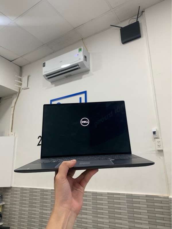 Laptop Dell latitude 9450 2 in 1 touch - ultra 7-165U - Ram 32gb/ssd 512gb - Màu xám - Pin 100% - Ngoại hình: 98 % - Mất bút - Kèm sạc