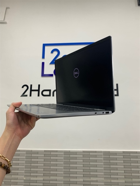 Laptop Dell Latitude 9520 - i7-1185G7 - Ram 32GB/SSD 256GB - Màu xám - Pin 83% - Ngoại hình: 97% - Cấn sườn, màn ám hồng - Body, kèm sạc 2