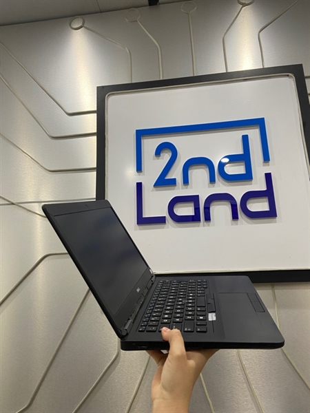 Laptop Dell Latitude E5470 - i5-6300 - Ram 8GB SSD 256GB - Phím nhật - Pin 90% - Màu đen - Ngoại hình: 96% - Loa rè nhẹ màn ám viền vàng, phản quang 1 chấm, bầm phím - Body - Kèm sạc 2
