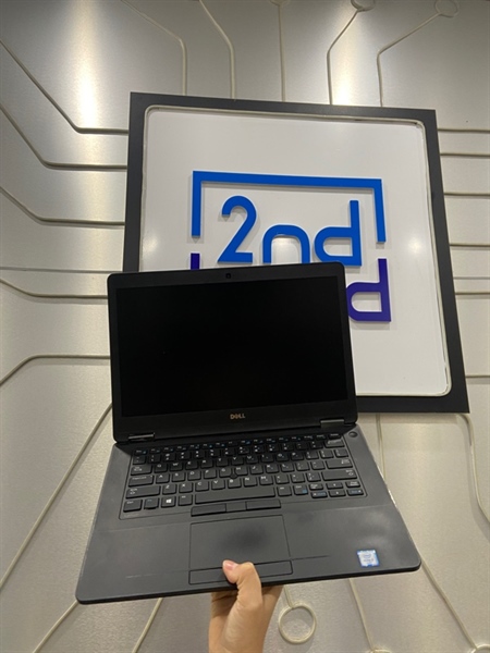 Laptop Dell Latitude E5470 - i7-6600U - Ram 8/250GB SSD - Pin 74% - Màu đen - Ngoại hình: 97% - Màn ám phản quang , nút nguồn lún- Body - Kèm sạc 1