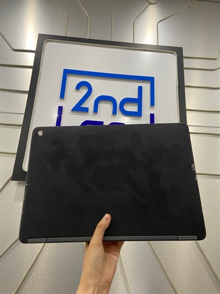 Laptop Dell Latitude E7450 - i5-5300U - Ram 8GB SSD 512GB - Pin 100% - Màu đen - Ngoại hình:95% - 2 nút touch pad hư , tróc cao su nhiều - Body - Kèm sạc
