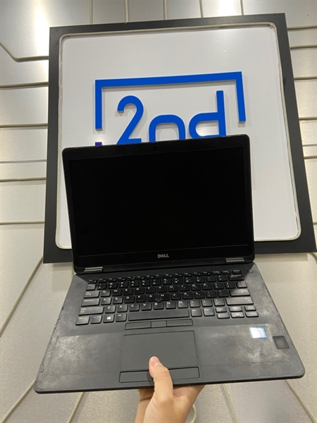 Laptop Dell Latitude E7470 - i7-6600U - Ram 8GB 256GB SSD - Pin 40% - Màu đen - Ngoại hình: 98% - Màn ám viền vàng, loa rè - Kèm sạc 1