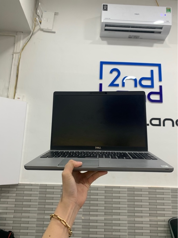 Laptop Dell Precision 3550 - i7-10510U - Ram 16gb/512gb ssd - Màu xám - Pin 85% - Ngoại hình: 97% - Màn phản quang - Kèm sạc