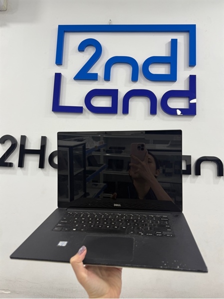 Laptop Dell Precision 5520 - i7 7820 - 16/1TB SSD - Màn cảm ứng - Màu bạc - Pin 92% - Ngoại hình 97% - Màn ám vàng , hở sáng , tối viền nhẹ , cấn góc ,trầy - Kèm sạc 130W 2